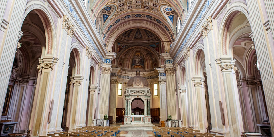 Fachada de la Basílica de los Santos Bonifacio y Alejo