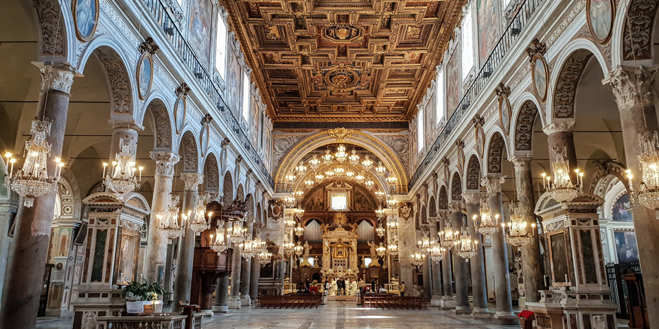 Basílica de Santa María en el Altar del Cielo Monte Capitolino