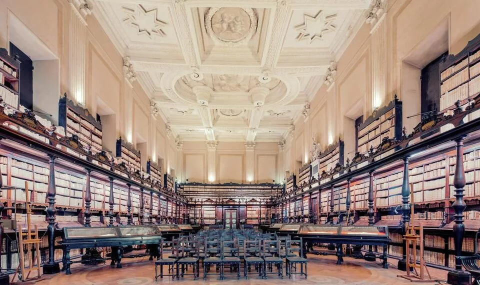 Biblioteca Vallicelliana by Borromini