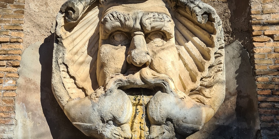 Fontana del Mascherone di Santa Sabina