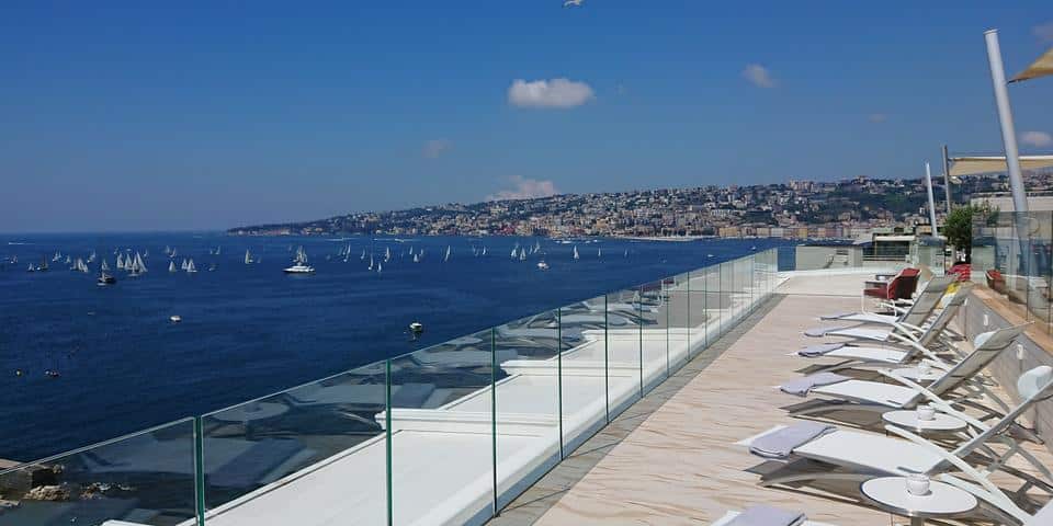 Grand Hotel Vesuvio in Naples