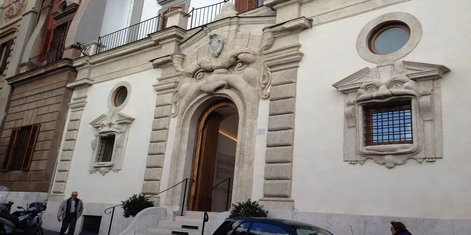 the monster house in rome