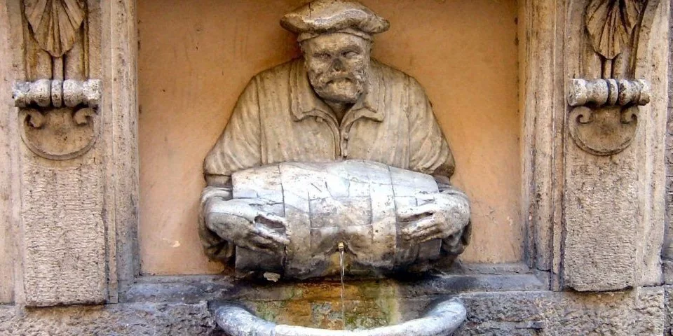 The Porter Fountain the talking Statue of Rome