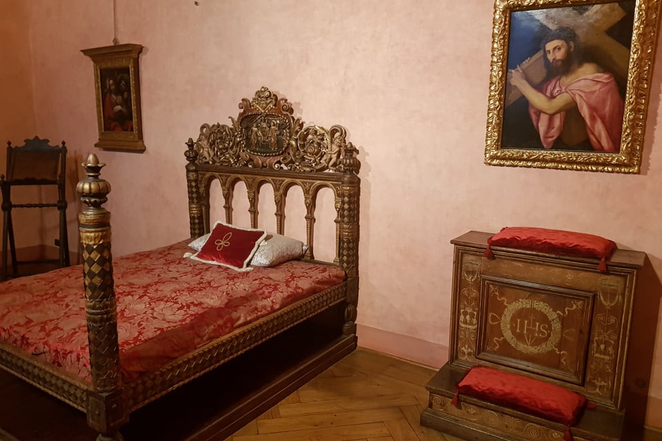 Papal bedroom and bed of Pope Paul III inside Castel Sant'Angelo Rome