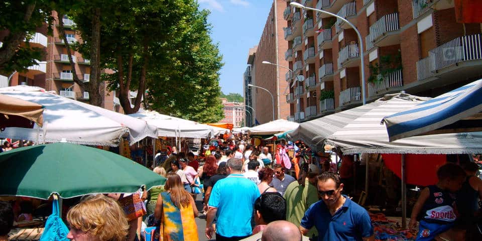 Porta Portese market, the biggest flea market in Rome