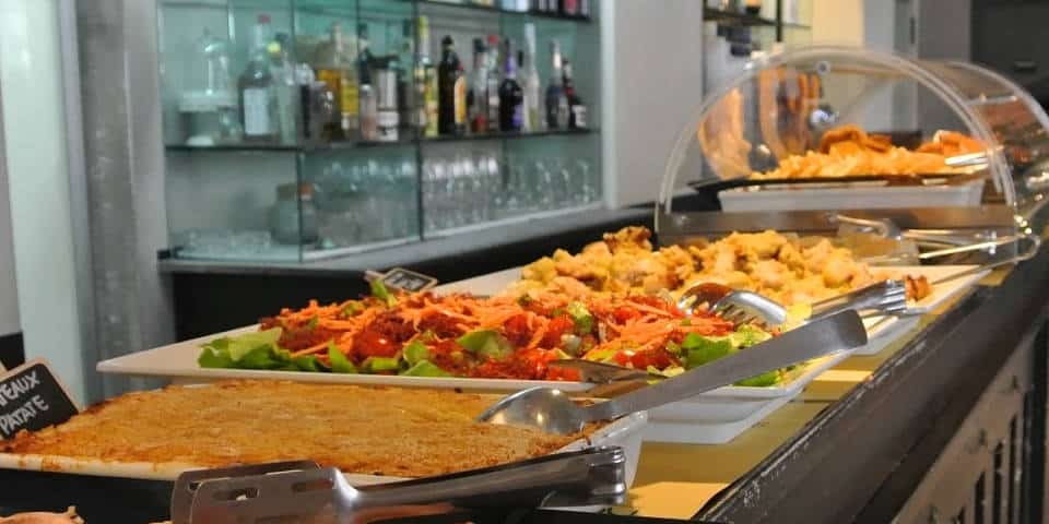 Rec 23 Cheap Buffet Aperitivo in Rome