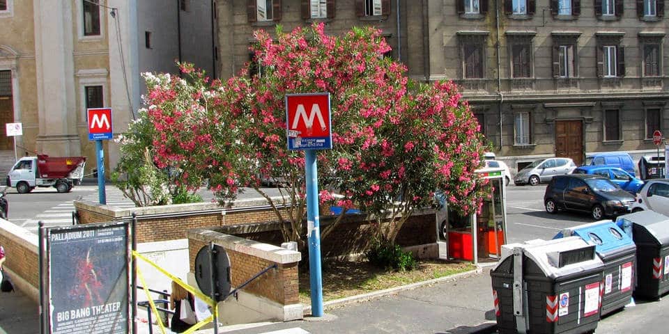 cavour metro station