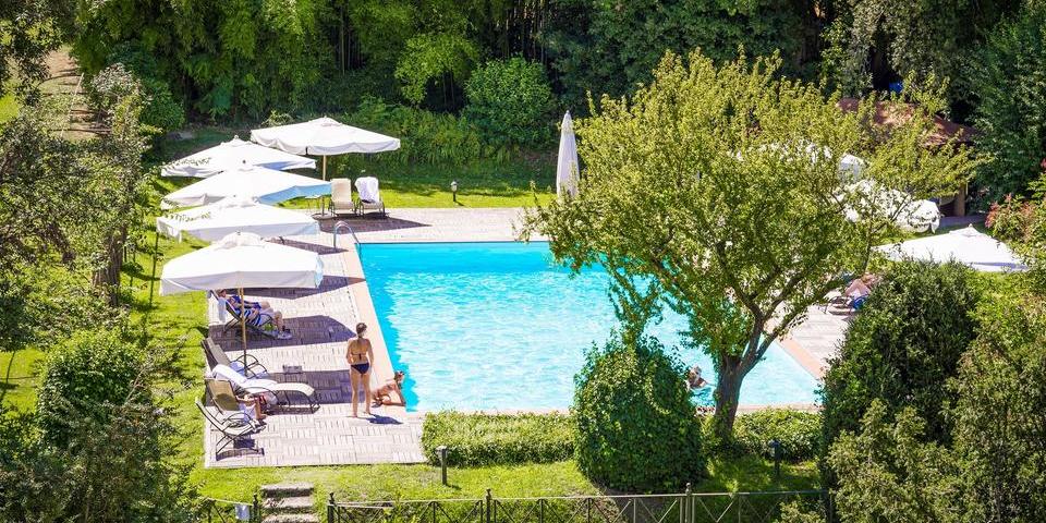 Hotel pool area Villa La Principessa Pisa