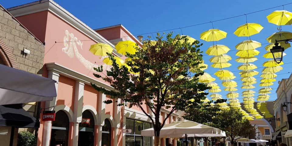 Castel Romano Designer Outlet in Rome: brands, how to get, VIP