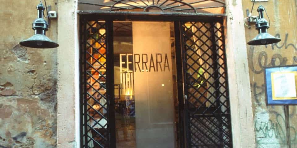 Family restaurant enoteca Ferrara in Rome