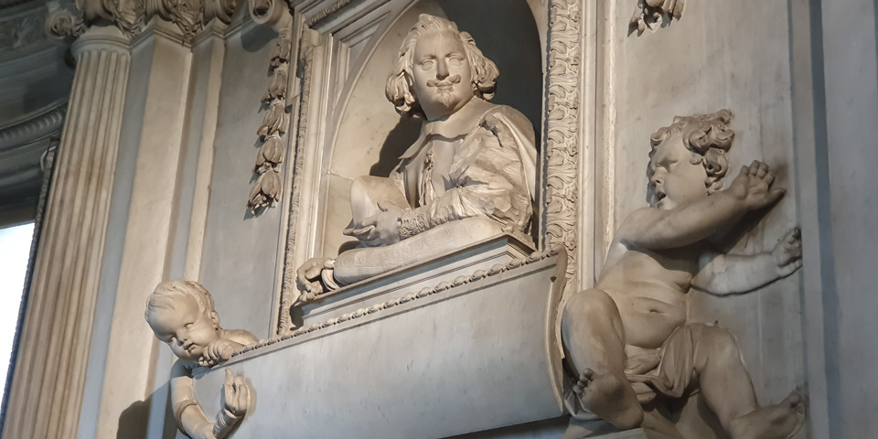 Tomb monument of Girolamo Raimondi in the Raimondi Chapel