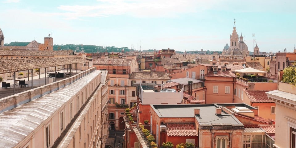 how to choose a hotel in rome and its city center