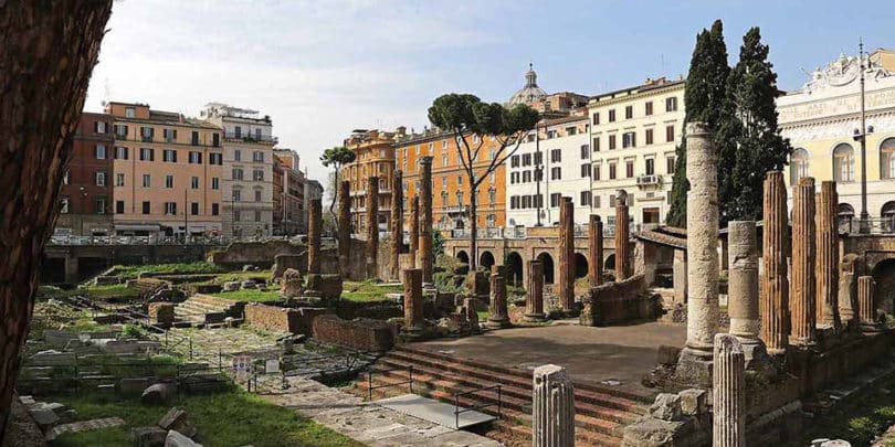 Largo di Torre Argentina: the site where Caesar was killed, cat ...