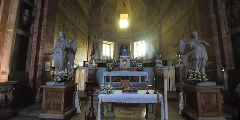 High altar and apse of the Church of San Pietro in Montorio