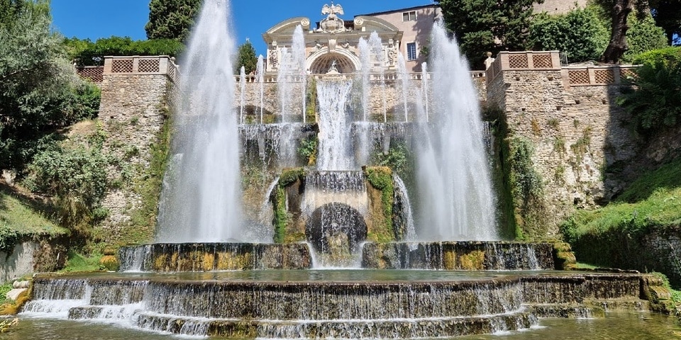 Great fountain at Villa d'Este in Tivoli